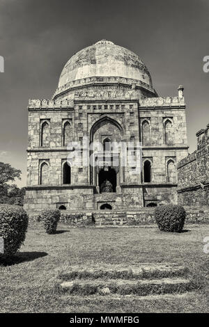 New Delhi, Indien - 01 September, 2014 eine Ansicht von Bara Gumbad In Lodhi Garten. Stockfoto