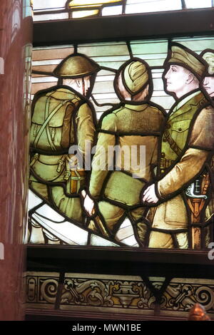 Ein Glasfenster an der Freimaurer Hall London, dem Sitz der Vereinigten Großloge von England Stockfoto