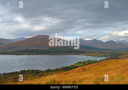 Loch Eil in der Nähe von Fort William Morgen Sonnenaufgang Stockfoto