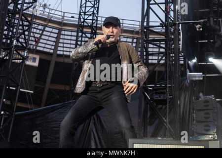 Turin, Italien. 01 Juni, 2018. Das Konzert des Olympischen Stadions sah Vasco abwechselnd rock songs mit ergreifenden Balladen. Credit: Luca Marenda/Pacific Press/Alamy leben Nachrichten Stockfoto