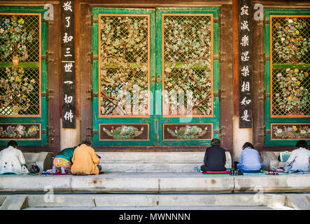 Südkorea, Seoul, Insa-dong, Jogyesa Tempel, der Tempel des Jogye Order des koreanischen Buddhismus, Dharma Halle; Stockfoto