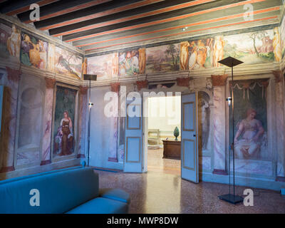 Torreglia, Italien, 26. Mai 2018: Die wunderbare Renaissance Fresken aus dem Zimmer der Villa dei Vescovi, eine venezianische Villa im Stil der Renaissance. Currentl Stockfoto