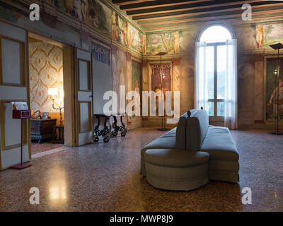 Torreglia, Italien, 26. Mai 2018: Die wunderbare Renaissance Fresken aus dem Zimmer der Villa dei Vescovi, eine venezianische Villa im Stil der Renaissance. Currentl Stockfoto
