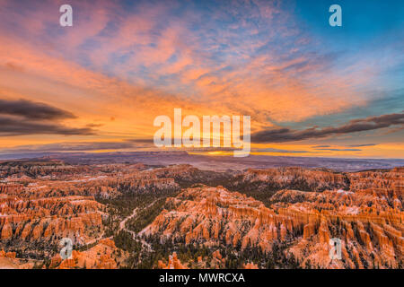 Bryce Canyon National Park, Utah, USA, in der Morgendämmerung. Stockfoto