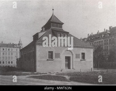 . Deutsch: Das Volksbrausebad II in der Südstraße. Heutige "Südbrause" in der Karl-Liebknecht-Straße. um 1910. Atelier Hermann Walter Bernhard Müller († 1930) Karl Walter (* 7. Juni 1874; † 11. Oktober 1940) 573 Staedtisches Volksbrausebad II Leipzig um 1910 Stockfoto