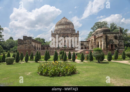 New Delhi, Indien - September 03, 2014 - Blick von Bara und Gumbad Moschee in Lodhi Garten Stockfoto