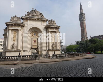 Porte de Paris, der Triumphbogen errichtet zwischen 1685 und 1692 zu Ehren der Erfassung von Lille von Louis XIV in 1667 Lille, Frankreich Stockfoto