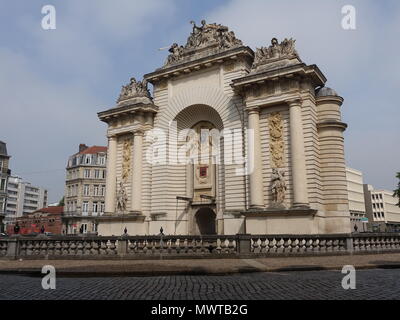 Porte de Paris, der Triumphbogen errichtet zwischen 1685 und 1692 zu Ehren der Erfassung von Lille von Louis XIV in 1667 Lille, Frankreich Stockfoto