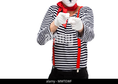 Zugeschnittenes Bild der MIME-pointing auf Kamera isoliert auf weißem Stockfoto