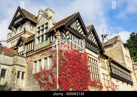 Großbritannien England Northumberland, Rothbury, Cragside, Erfinder Lord Henry Armstrong, viktorianischer Stil der 1880er Jahre, weltweit erster Elektrizitätswohnsitz, UK071004064Nur erforderlich Stockfoto