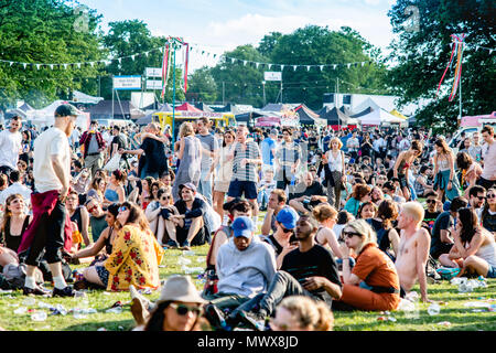 Brixton, London, UK. 2. Juni 2018. Field Day Festival in Brockwell Park, South London. Credit: Jamie Gray/Alamy leben Nachrichten Stockfoto