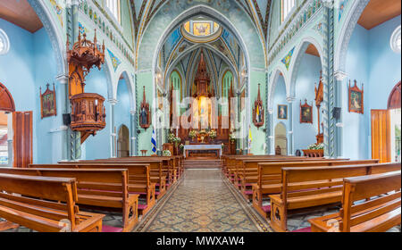 Innenraum der Kirche Maria Auxiliadora in Granada, Nicaragua, Mittelamerika Stockfoto