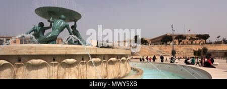 Der Triton Brunnen in Floriana, am Eingang von Valletta, die Hauptstadt von Malta Stockfoto