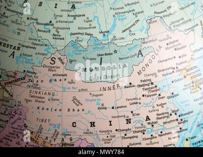 Fernost Asien Karte auf einer Kugel auf der Mongolei und China konzentriert Stockfoto