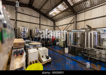 Baa Brauen Nacht tippen. Unabhängige Chepstow Handwerk ale Sudhaus hält eine monatliche Nacht tippen, so dass die Öffentlichkeit ihre Biere probieren können. Stockfoto