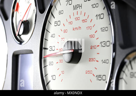 Tachometer bei 25 MPH Stockfoto