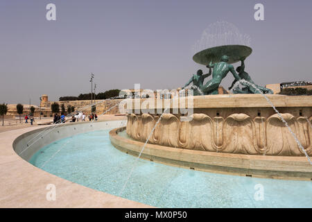 Der Triton Brunnen in Floriana, am Eingang von Valletta, die Hauptstadt von Malta Stockfoto