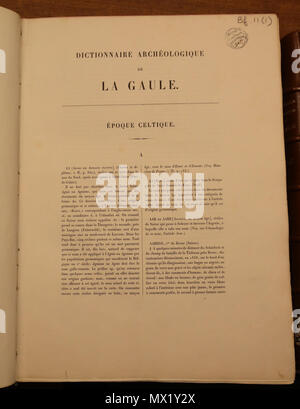 . Français: Wörterbuch Archéologique de la Gaule, Band eine à-D, publié par la Kommission instituée au Ministère de l'instruction publique et des Beaux-Arts, 1875. Exemplaire du Musée nationale d'Archéologie. 27 März 2017, 16:42:50. Kommission de la Topographie de la Gaule 151 Dag-Dictionnaire-1-A-D Stockfoto