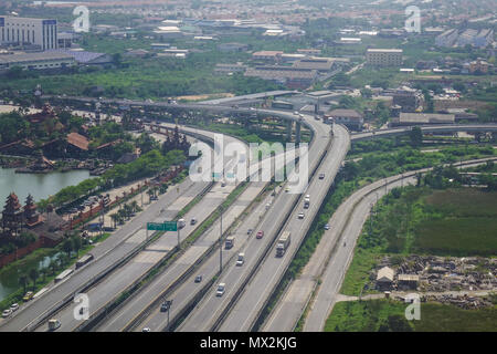 Bangkok, Thailand - 20.April 2018. Luftaufnahme von Bangkok, Thailand. Bangkok ist die Hauptstadt und die bevölkerungsreichste Stadt des Königreichs Thailand. Stockfoto