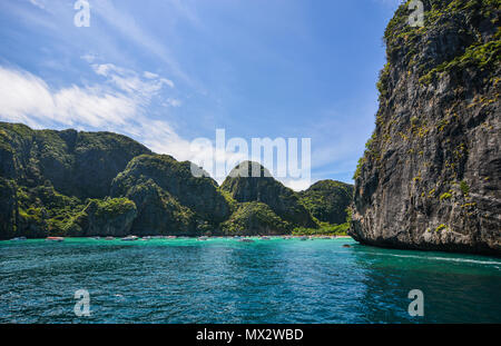 Phuket, Thailand - 26.April 2018. Marine von der Insel Phuket, Thailand. Phuket liegt an der Westküste von Thailand in der Andamanensee. Stockfoto