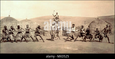 . Englisch: ein Tauziehen im Alten Zulu Land. 1903. Unbekannt 22 ein Tauziehen im Alten Zulu Land Stockfoto