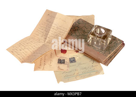Alte vintage handgeschriebenen Buchstaben auf weißem Hintergrund Stockfoto