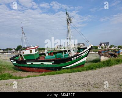 Boot am Ufer, Le Crotoy, Frankreich Stockfoto