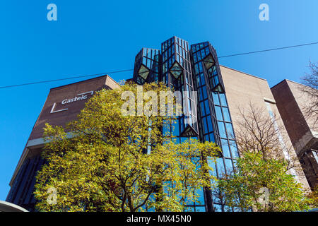 München, Deutschland - 20. Oktober 2017: Kulturzentrum Gasteig, Gastgeber der Münchner Philharmoniker, Filmfest und Biennale Stockfoto
