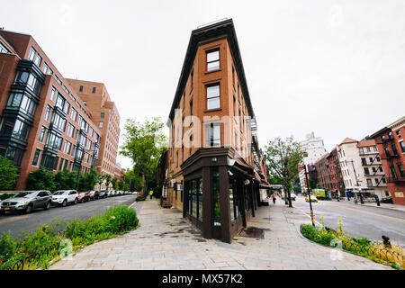 West 11. Straße und Greenwich Avenue, in Greenwich Village, Manhattan, New York City Stockfoto