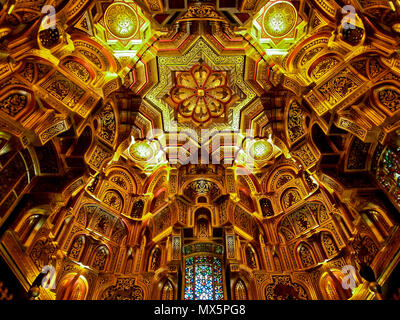 Irland. 16 Mai, 2018. Das Schloss von Cardiff Credit: Alexandr Gusew/Pacific Press/Alamy leben Nachrichten Stockfoto