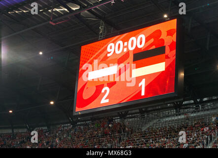 Klagenfurt, Deutschland. 2 Jun, 2018. Strecken zwischen Österreich und Deutschland, Fußball, Klagenfurt, Juni 02, 2018, screenboard mit dem Ergebnis in der 90. Minute ÖSTERREICH - DEUTSCHLAND 2-1 Fußball Freundschaftsspiel, Klagenfurt, Österreich, Juni 02, 2018, Saison 2017/2018 © Peter Schatz/Alamy leben Nachrichten Stockfoto
