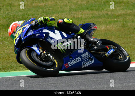 Scarperia, Italien. 3 Jun, 2018. Valentino Rossi aus Italien und Movistar Yamaha MotoGP in Aktion während des Rennens der MotoGP MotoGP beim Gran Premio d'Italia Oakley - in Mugello Circuit. May 03, 2018 in Scarperia Italien. (Foto von Marco Iorio) Credit: Marco iorio/Alamy leben Nachrichten Stockfoto