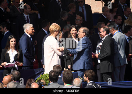 Rom, Italien, 02. Juni 2018 - Italienische Republik Urlaub Tribüne Behörde Roberta Pinotti und Ignazio La Russa Credit: Giuseppe Andidero/Alamy leben Nachrichten Stockfoto