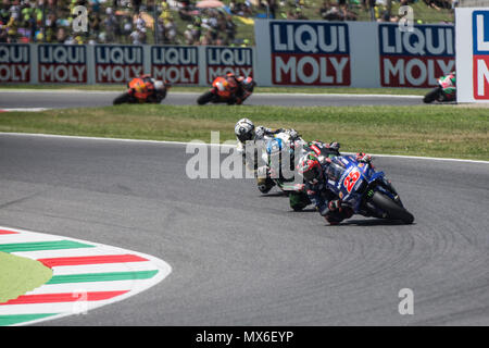 Scarperia, Italien. 3 Jun, 2018. 25 Maverick VI? ALESSPAMovistar Yamaha MotoGPYamaha während des Rennens der MotoGP im Mugello Internationale Cuircuit für die sechste Runde der MotoGP-Weltmeisterschaft Gran Premio d'Italia Oakley am 3. Juni 2018 in Scarperia, Italien Quelle: Fabio Averna/Alamy leben Nachrichten Stockfoto