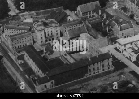 . Deutsch: Das Cork County Jail (erbaut 1814 - 1818) ist das halbkreisförmige Gebäude in der Mitte des Fotos. 27 August 2014, 22:55:45. Cork Rat 143 Cork County Gefängnis Stockfoto