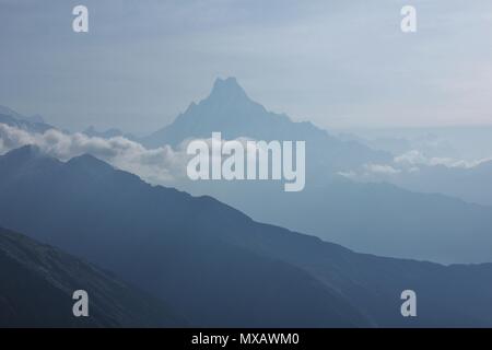 Matschaputschare. Blick vom Aussichtspunkt Muldai, Nepal. Stockfoto