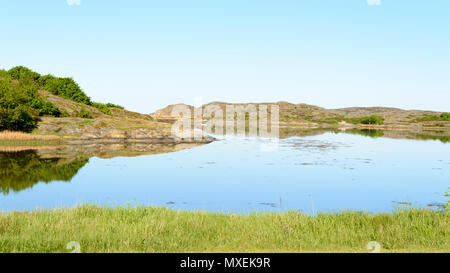 Schöne windstillen Morgen in der schwedischen Westküste. Sandvik auf Orust. Stockfoto