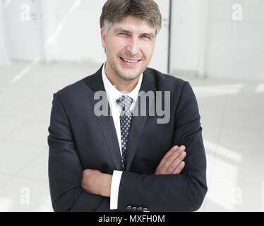 Close-up. Porträt einer wohlwollenden erfolgreiche Arbeitgeber Stockfoto