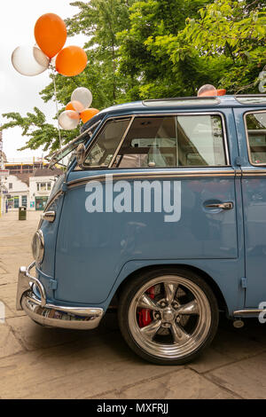 1962, 23 Fenster, Samba - Pflaumenmus, Horsham, West Sussex, UK. Stockfoto