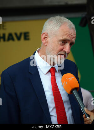 London, UK, 04.06.2018 Jerermy Corbyn Führer der Labour Party, London Bridge Terroranschlag ersten Jahrestag. Stockfoto