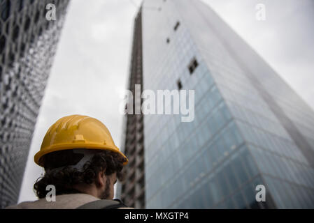 Juni 4, 2018 - Turin, Italy-June 4, 2018: Regione Skyscraper Presse Besuch der Baustelle Credit: Stefano Guidi/ZUMA Draht/Alamy leben Nachrichten Stockfoto