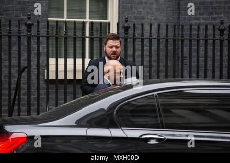 London, Großbritannien. 4. Juni 2018. Führer von einigen der größten Unternehmen im Vereinigten Königreich kommen in Downing Street 10 für ein Treffen bei dem Premierminister Theresa May und Minister der Regierung erwartet wird, dass sie zur Verfügung zu stellen mit einem bezüglich Brexit Gespräche zu aktualisieren. Credit: Mark Kerrison/Alamy leben Nachrichten Stockfoto