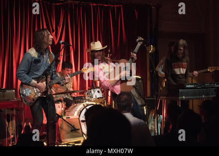 London, Großbritannien. 4 Jun, 2018. GospelbeacH live auf der Bühne im Bush Hall in London. Foto Datum: Montag, 4. Juni 2018. Foto: Roger Garfield/Alamy Credit: Roger Garfield/Alamy leben Nachrichten Stockfoto