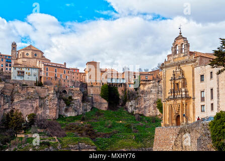 Convento de San Pablo y ciudad Alta de Cuenca. Castilla La Mancha. España Stockfoto