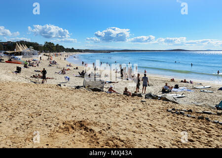 Die schönen weißen Sandstrand in Noosa Heads. Stockfoto