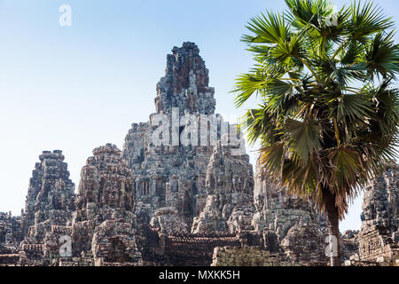 SIEM REAP - Januar 04, 2015: Historische Ruinen von Bayon Tempel in Angkor Komplex in der Nähe von Am 04 Januar, 2015 in Siem Reap, Kambodscha. Stockfoto