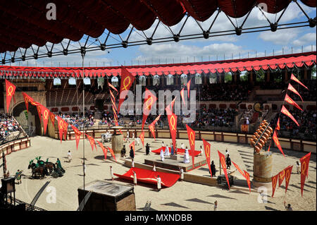 Historischen Themenpark "Puy du Fou" (zentral-westlichen Frankreich). 2015/05/21. Grand Park von Le Puy du Fou: Show mit dem Titel "Le Signe du Triomphe' in der Galle Stockfoto