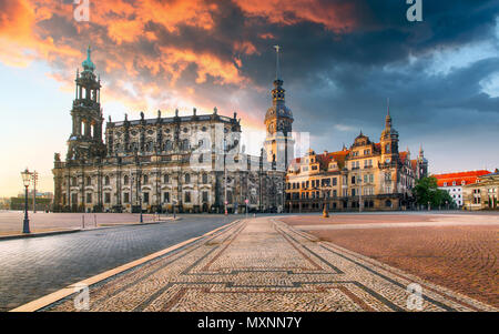 Dresden Schloss oder Palast bei Nacht, Sachsen, Deutschland Stockfoto