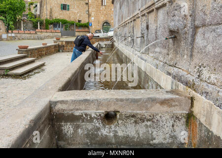 Fontana Delle Sette Cannelle (Brunnen der sieben Tüllen, gebaut im Jahre 1545), Tuscania, Provinz Viterbo, Latium, Italien Stockfoto