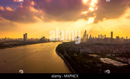 Luftaufnahmen der städtischen Landschaft von Guangzhou, China Stockfoto